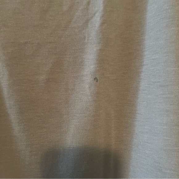 Nike Women's Gray T-Shirt size 1X - Picture 4 of 5